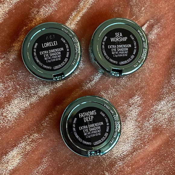 🌊SOLD💫MAC Extra Dimension Eyeshadow Lot NIB🌊 - Picture 2 of 4